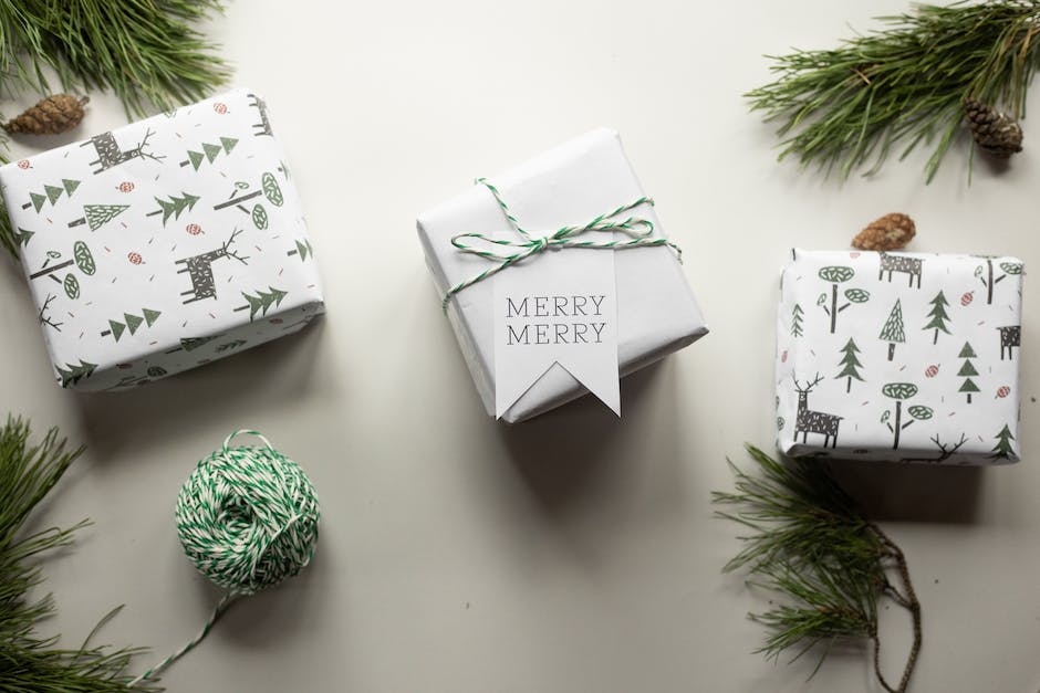 A Festive Boost! Unwrap 49 Inspiring Christmas Messages to Light Up the Holidays